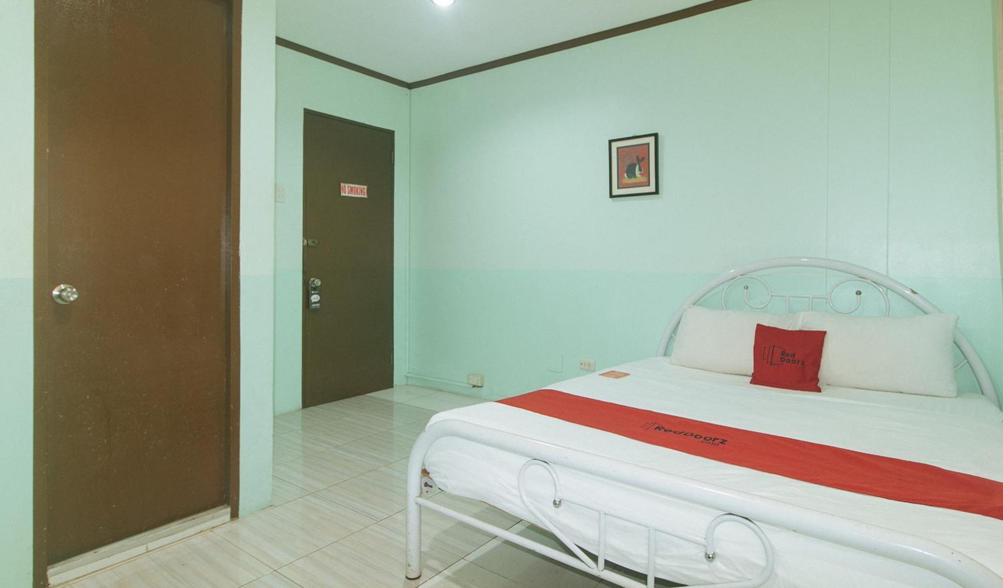 Reddoorz At Maanyag Pension House Mandaue Cebu Екстер'єр фото