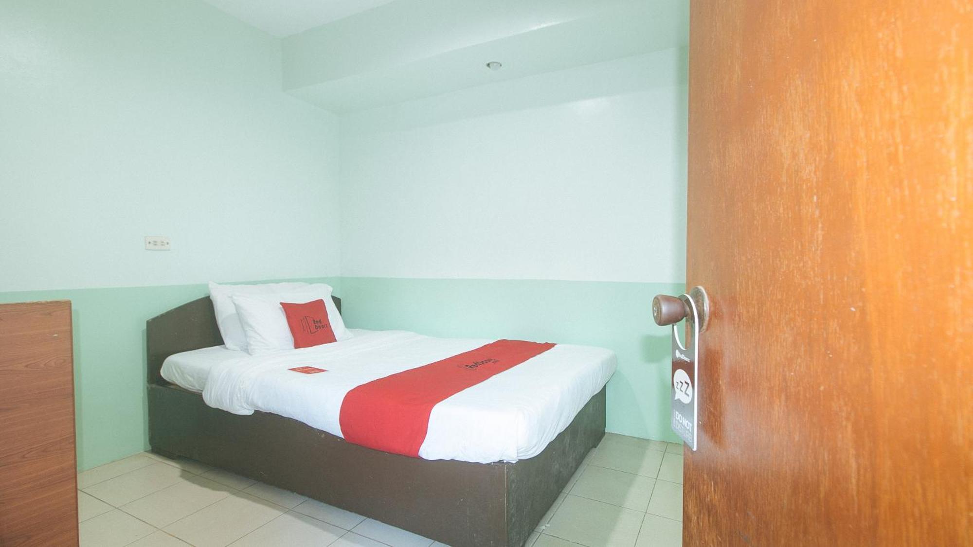 Reddoorz At Maanyag Pension House Mandaue Cebu Екстер'єр фото