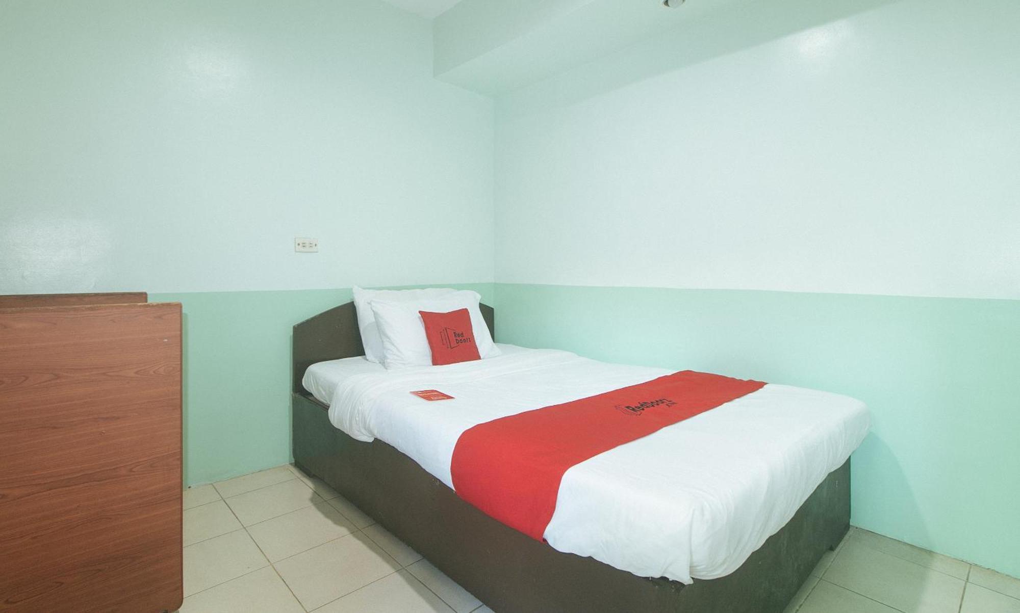 Reddoorz At Maanyag Pension House Mandaue Cebu Екстер'єр фото